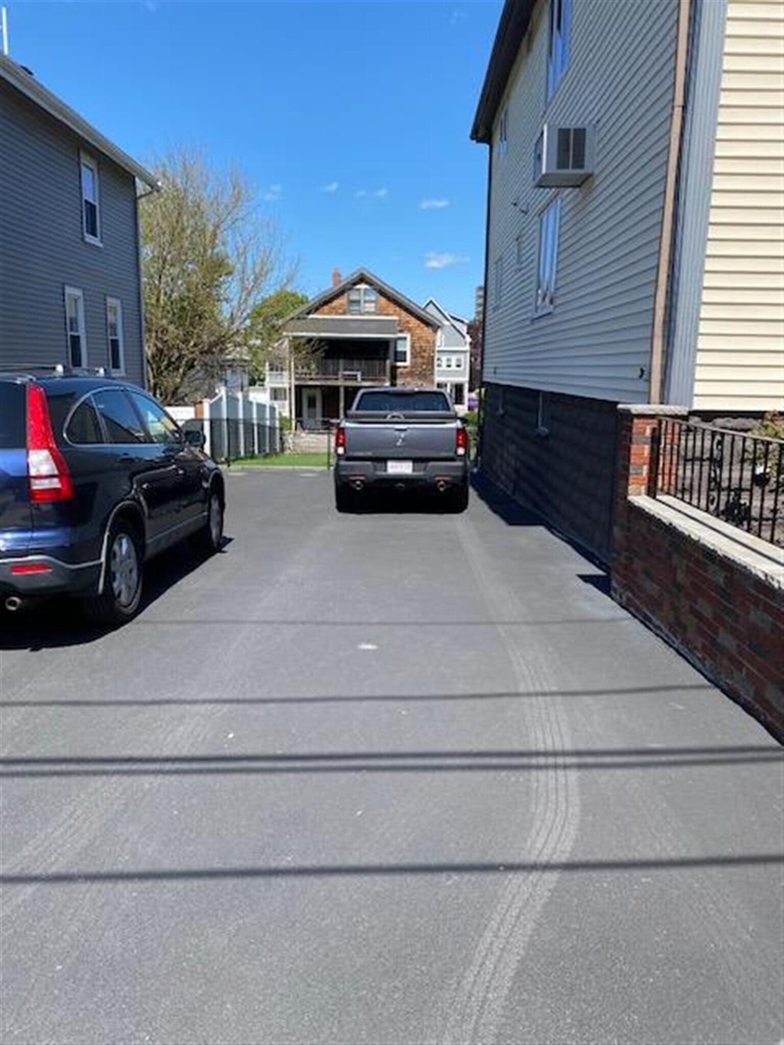 Building Photo - 15 Farragut Ave