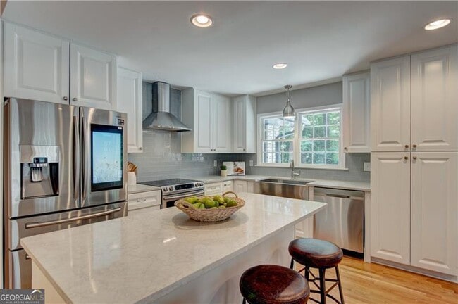 Building Photo - 4540 Club Valley Dr NE