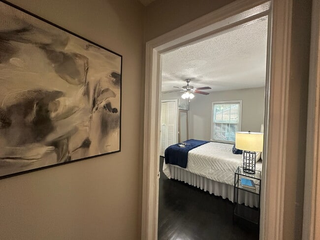 Building Photo - Beautifully Updated Decatur Home with Spacious Backyard