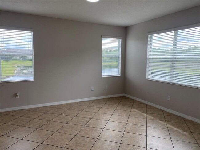 Building Photo - 3245 Rodrick Cir