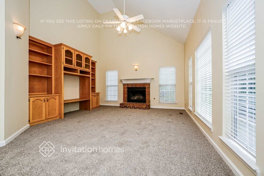 Building Photo - 255 Briarsweet Way
