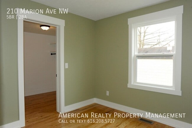 Building Photo - 210 Marion Ave NW