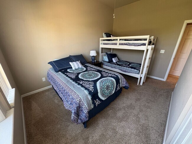 Building Photo - Highly Desirable Anthem Ranch 55+ community.