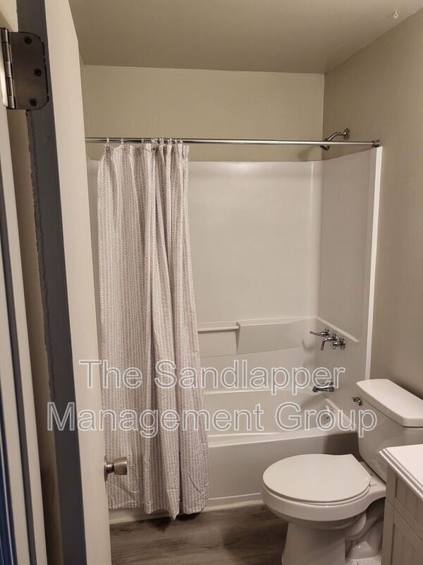 Building Photo - 126 Langley Dr