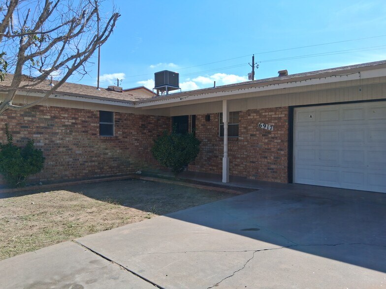 Building Photo - 6917 Alto Rey Ave Apt A