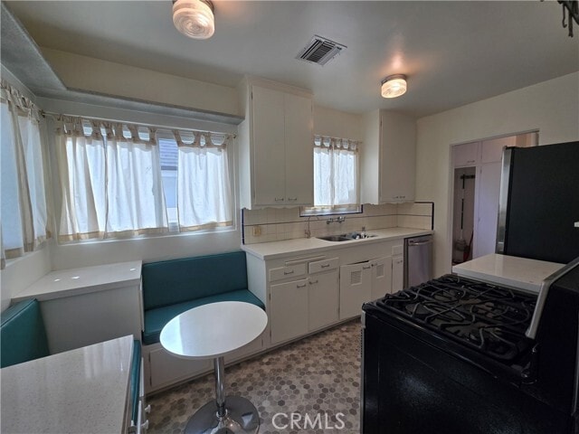 Building Photo - 5111 Ledge Ave