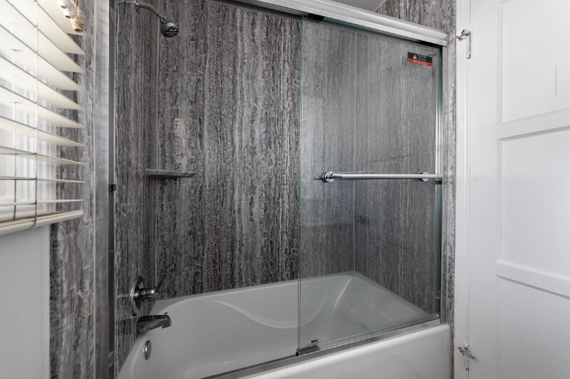 Building Photo - 2145 W 104th St