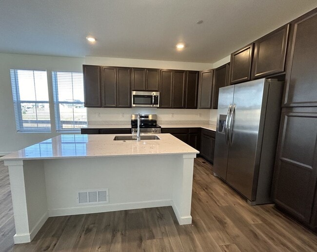 Building Photo - Beautiful New Build in the Heart of Timnat...