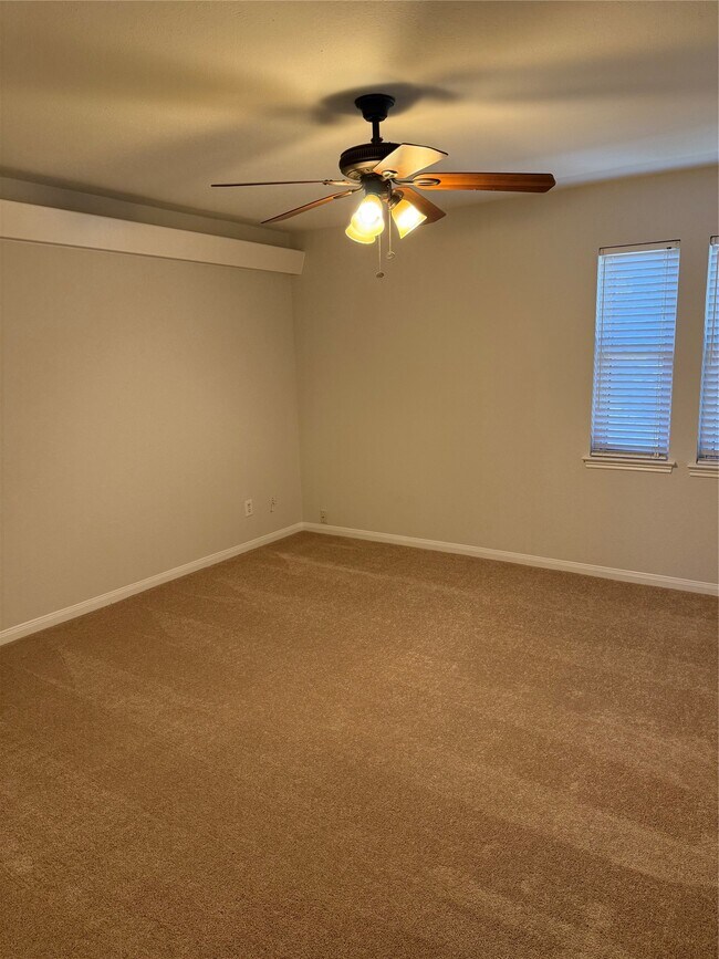 Building Photo - 7 Sun Meadow Blvd