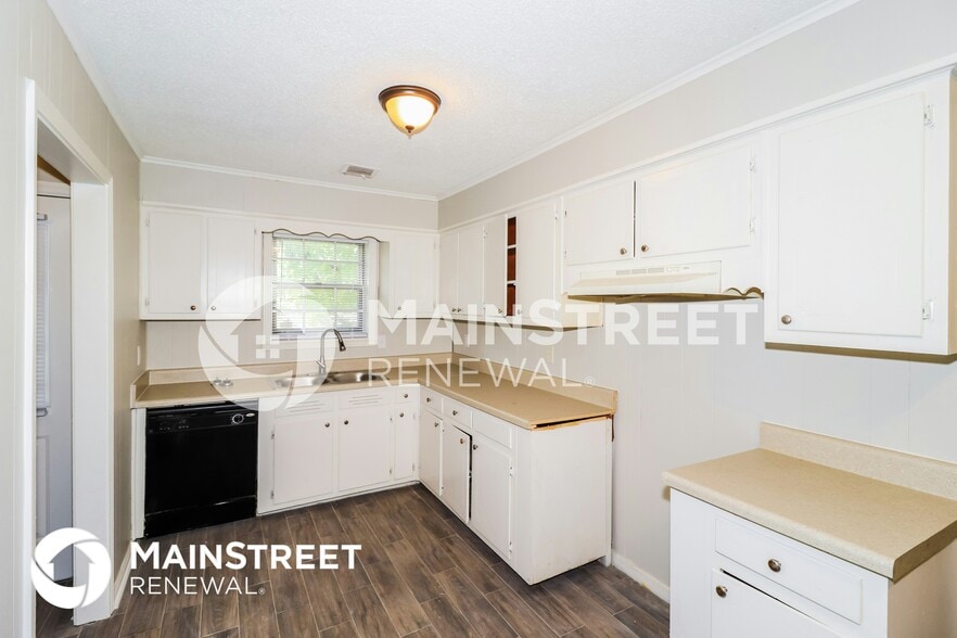 Building Photo - 3557 Bellwood Dr