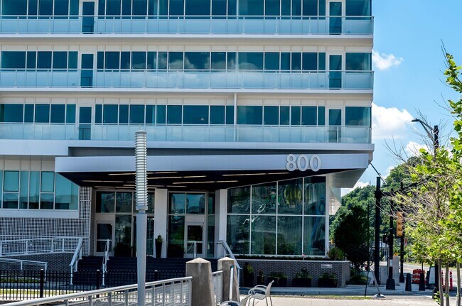 Building Photo - 800 Ave at Port Imperial Blvd