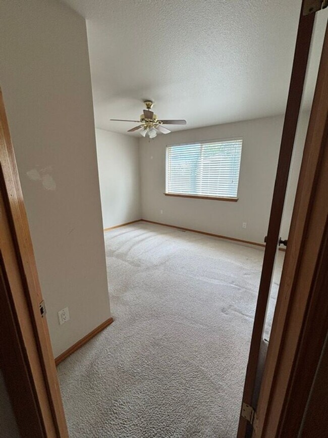 Building Photo - 217 E Belair Dr