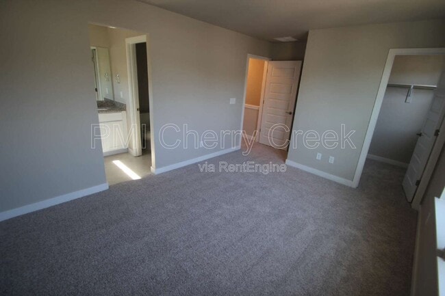 Building Photo - 2406 S Troy Ct