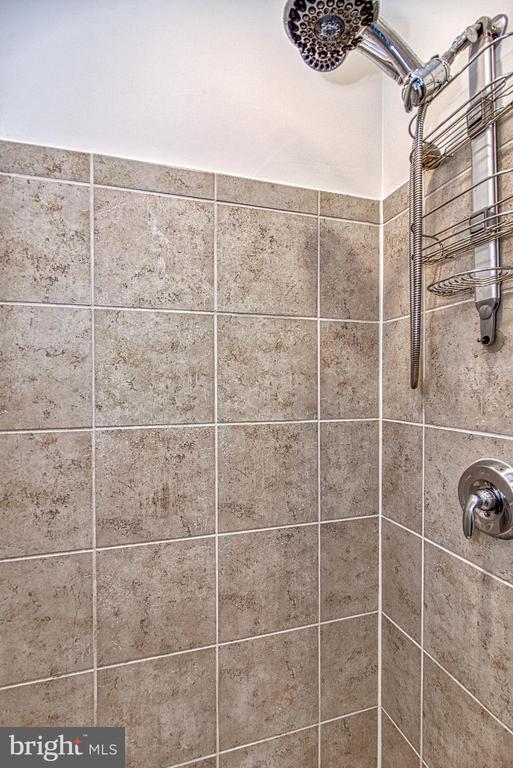 Building Photo - 208 Croft Square