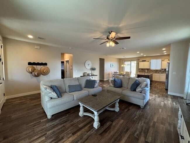 Building Photo - Beautiful Mohave Valley home in El Rio