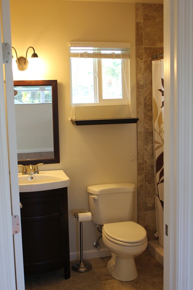 Building Photo - 1171 Uluopihi Loop