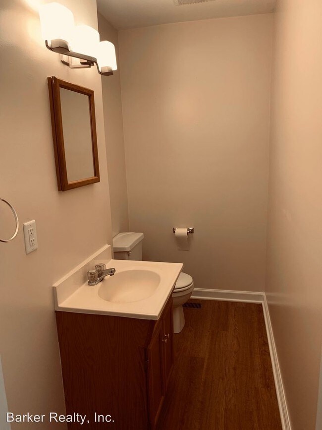Building Photo - 3 br, 1.5 bath House - 725 Holden Street