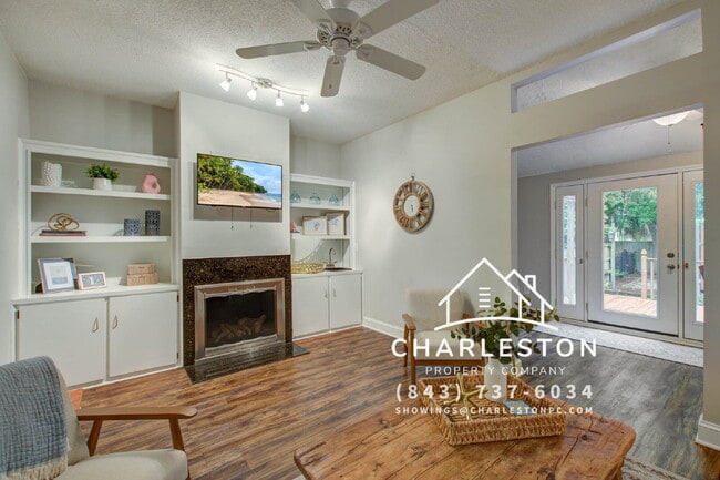 Building Photo - 713 Davenport Dr