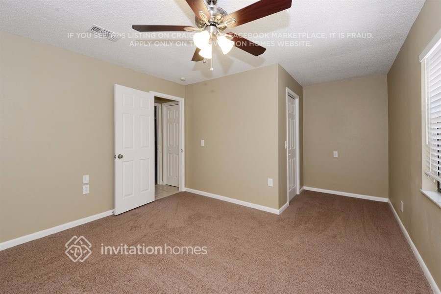 Building Photo - 5800 Southwind Dr