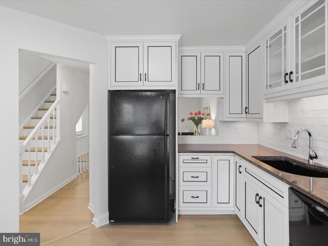 Building Photo - 1802 9th St S