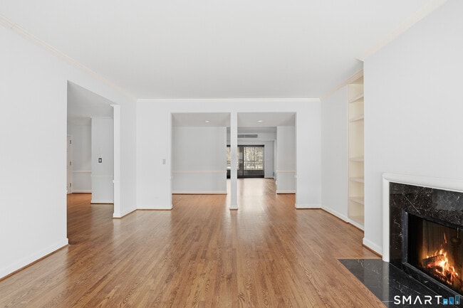 Building Photo - 1 Milbank Ave