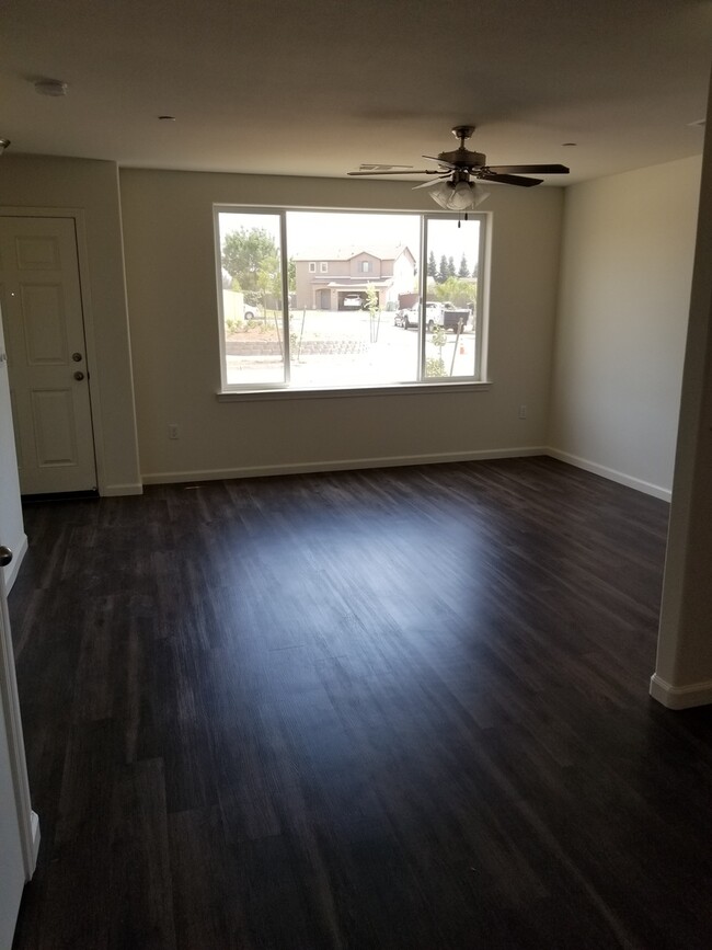 Building Photo - 4228 Burrel Dr