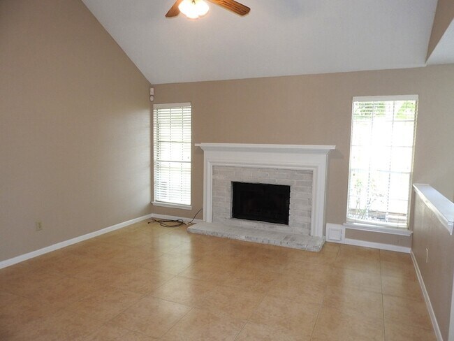 Building Photo - 3015 Cotter Lake Cir