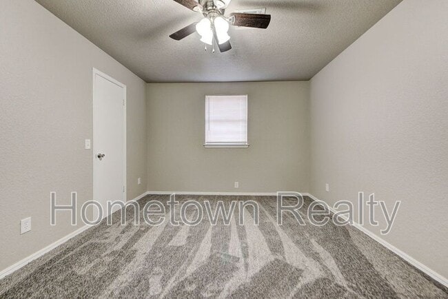 Building Photo - 6460 W Hefner Rd