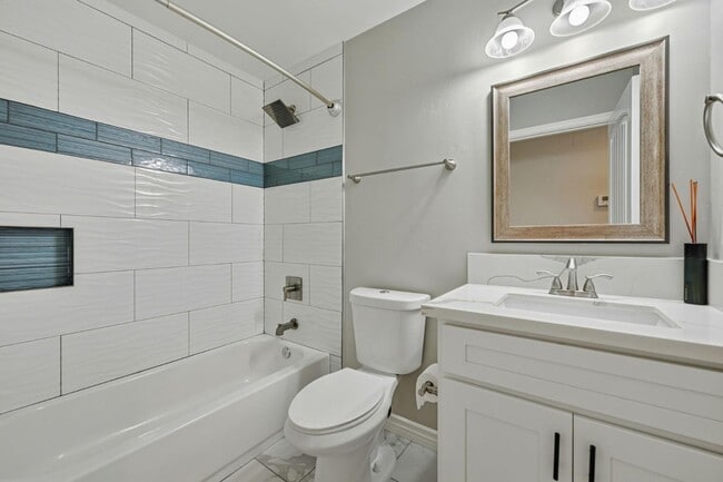 Building Photo - 17212 Matinal Rd