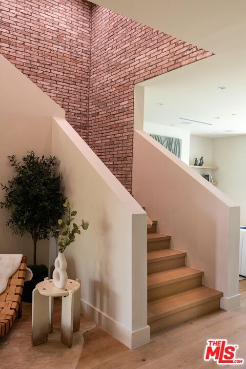 Building Photo - 11748 La Maida St