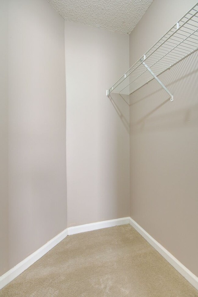 Building Photo - Nice Rental in Central Decatur!