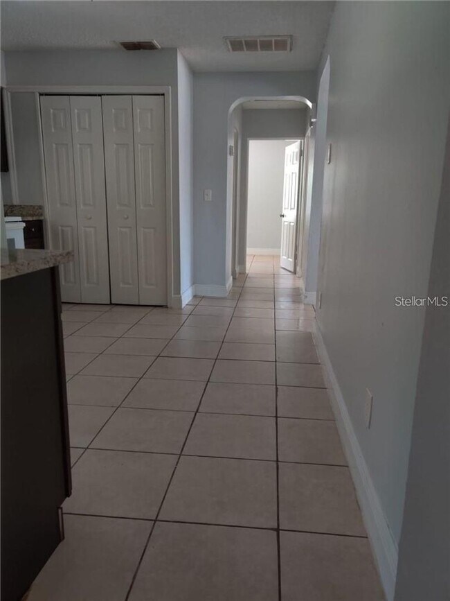 Building Photo - A-B 310 Mosley Rd, Lake Alfred Fl 33850