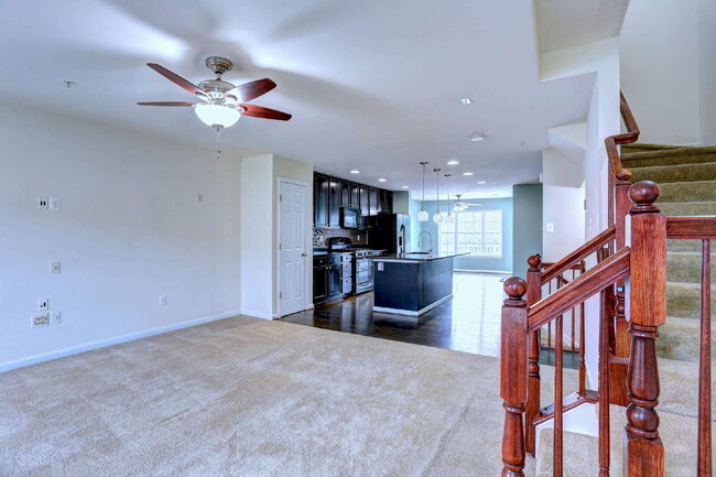 Building Photo - 3BD/2.2BA:  Fabulous Baltimore Townhome