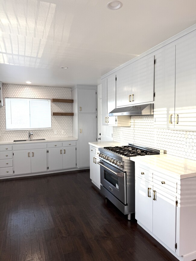 Primary Photo - 177 Napa Ave
