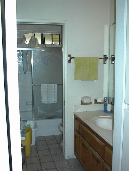 Building Photo - 8265 Halford St