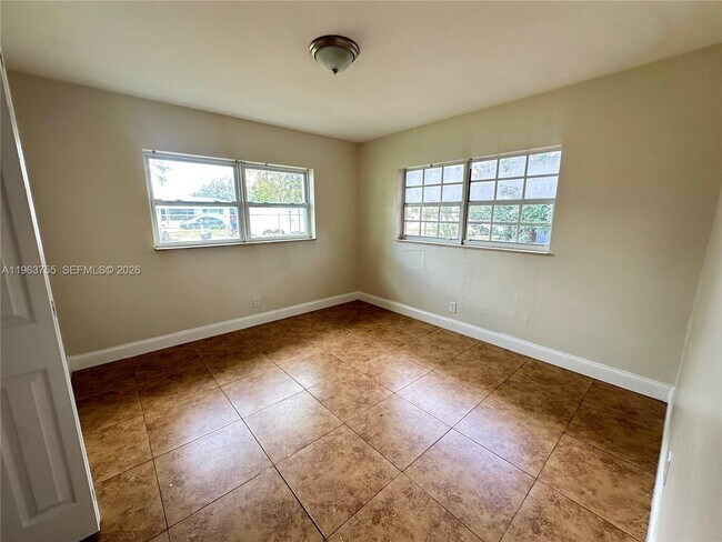 Building Photo - 180 Penn Way