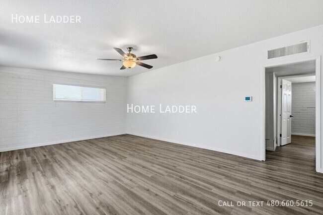 Building Photo - 596 W Harding Ave