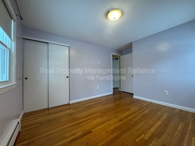 Building Photo - 30 Gables Cir