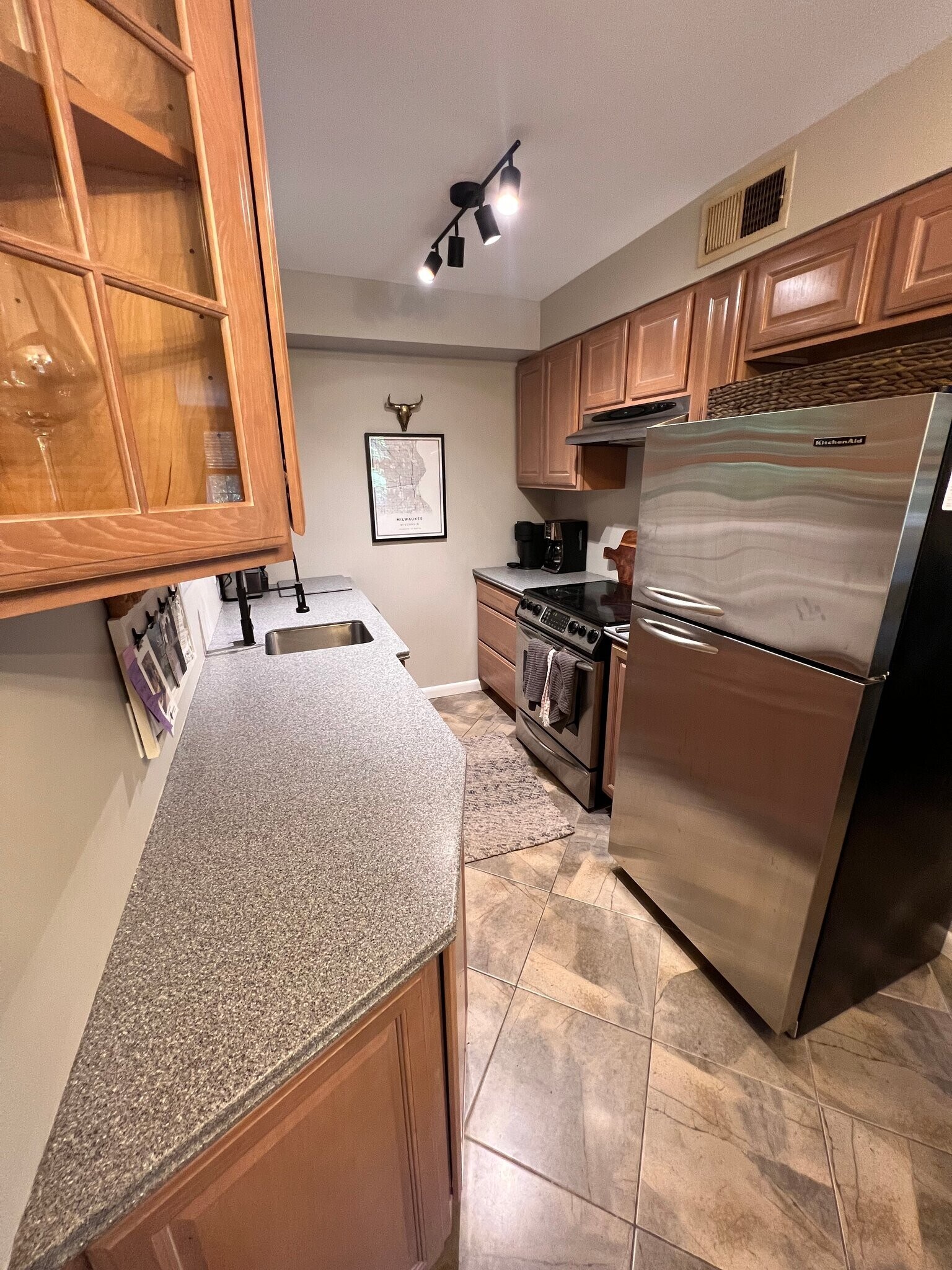 Building Photo - 4659 28th Rd S