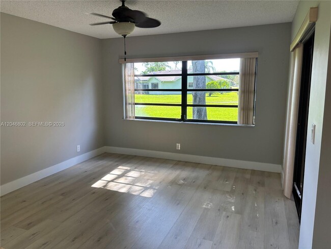 Building Photo - 18052 105th Ave S