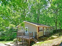 Building Photo - 32 Hillside Cir