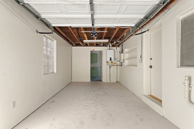 Building Photo - 437 Richmond St