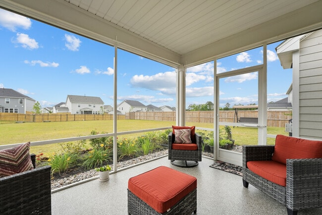 Building Photo - 200 Cloud Berry Ln