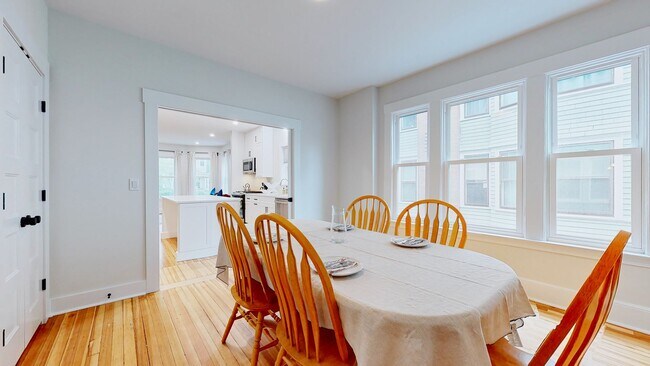 Building Photo - 276-278 Willow St