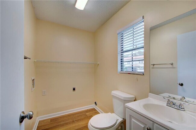 Building Photo - 639 Brockinton Point