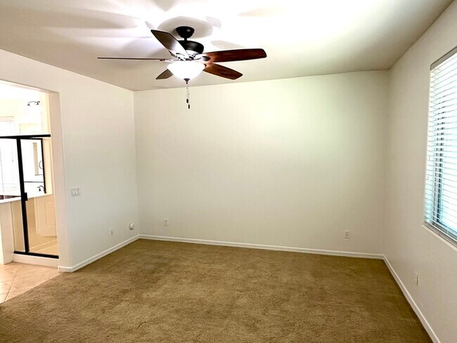 Building Photo - Fantastic Goodyear Home in Sedella