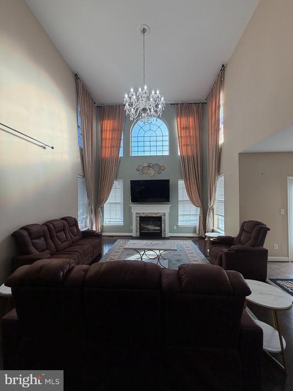 Building Photo - 13580 Den Hollow Ct