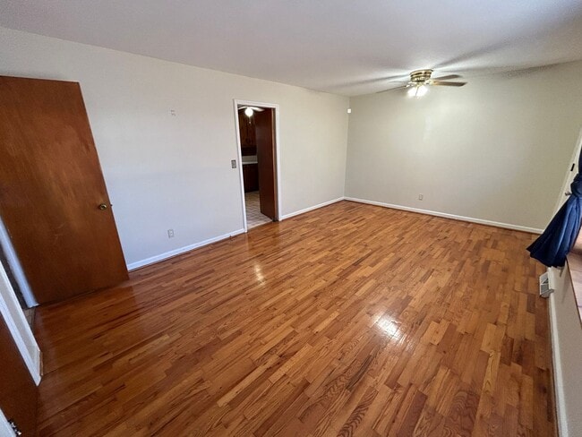 Building Photo - 3/2 House in Jamestown/Lindale $1,495