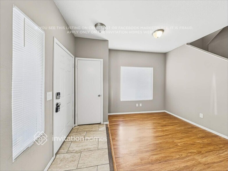 Building Photo - 16487 N 67th Dr