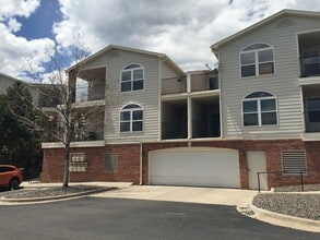 Building Photo - Available Now- 2 Bed/2 Bath Top Floor Condo with Covered Garage Space and Additional Storage